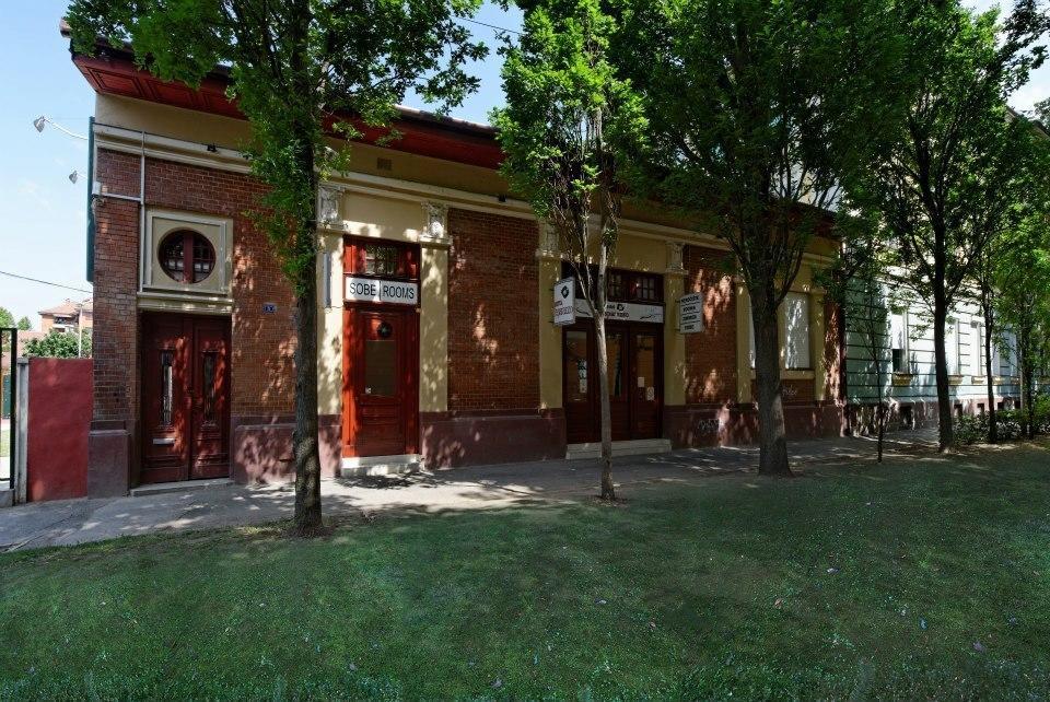 Hostel Paparazzo & Apartmens Kikinda Quarto foto
